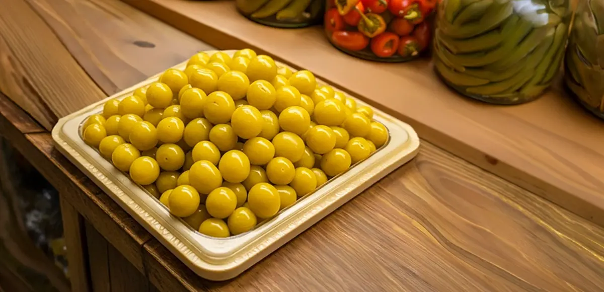 Erik Turşusu Neden Bu Kadar Popüler? Sofraların Ekşi ve Kıtır Yıldızı